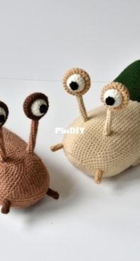 The Flying Dutchman - Slug & Snail - English