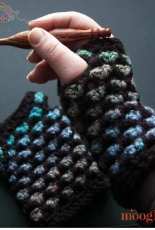 Mooglyblog - Tamara Kelly - Moroccan Midnight Fingerless Gloves - Free