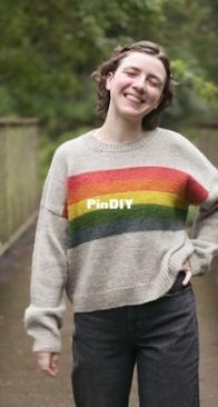 Stripetastic Sweater - Andrea Gaughan - English