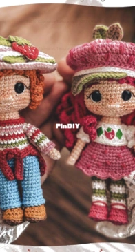Calypso Boutiquee - Geraldine Chirinos de Souza - Strawberry Shortcake 2003-2009 Pocket size version - Rosita Fresita 2003-2009 Version mini pocket - Spanish