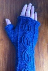 katestwirl-Pats Mitts by Kate Ellis