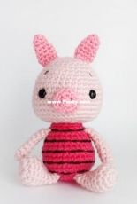 Ami Amore - Denae Mroczek - Snuggle Piglet