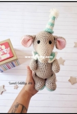 Sweet Oddity Art - Carolyne Brodie - Emmy the Elephant