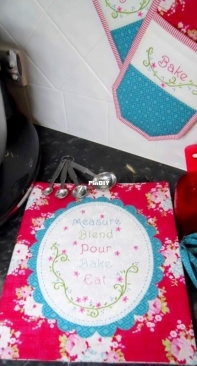 Willowberry Design - Recipe keep and Double oven glove by Cheryl Goss