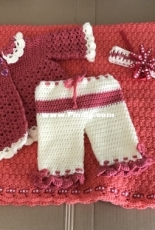Crochet outfit for friends baby
