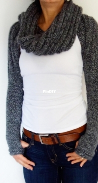 Wrap Around Shrug whti Sleeves by Camelia Mit