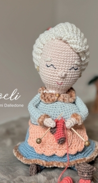 Dani Dalledone - Vovó Noeli - Portuguese Free