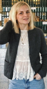 Copenhagen Cardigan by Mette-Wendelboe Okkels - PetiteKnit - Russian translated