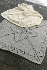 Chunky Leaves Blanket by Mina Maskor