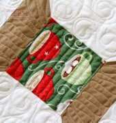 Tops to Treasures- Free Moda Christmas-Spool-Quilt