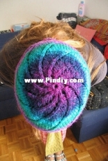 Manuèle Ducret - Noro Spiral One-Skein Hat - Spanish - Translated - Free