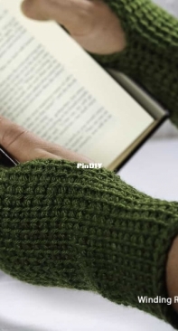Winding Road Crochet - Lindsey Dale - Tunisian Wrist Warmer - Free