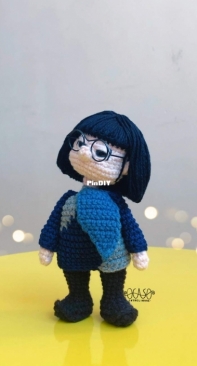 Ocaso entrelinhas - Isadora Lima - The Incredibles Collection - Coleção Amigurumis Incríveis - Edna - Portuguese