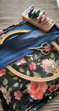 Pokrowiec na tamborek i mulinę - Cover for embroidery hoop and thread