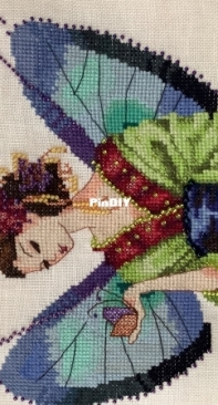 Mirabilia September Sapphire Fairy Finish