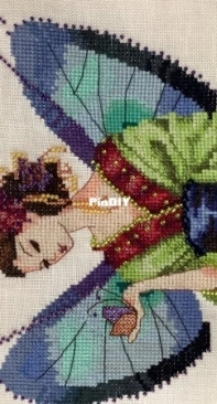 Mirabilia September Sapphire Fairy Finish