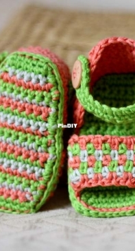 Mon Petit Violon - Vita Apala - Multi coloured sandals