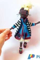 Flavie Crochette - Huguette the doll - English