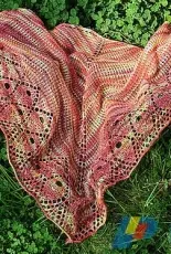 Verwandelter Paradiesvogel Shawl by Manuela Müller-Eng,German-Free