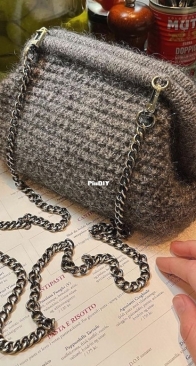 Winter Clutch by Mette Wendelboe Okkels - PetiteKnit - English