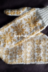 Frozen mittens (before blocking)