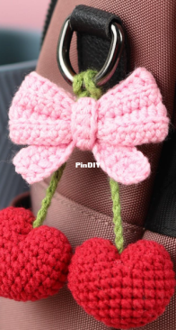 My Crochet Wonders - Marina Chuchkalova - Cherry love keychain