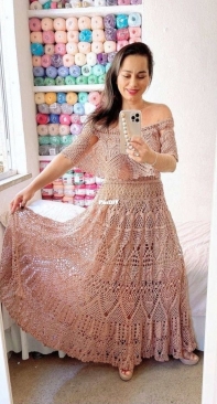 Mary Croche - Mary Castro - #15 Geometric Long Skirt and Heart Ruffled Blouse -  Saia Longa Geométrica e Blusa Babado Coração  -  Portuguese