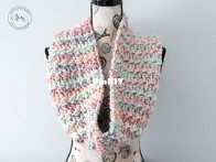The Stitchin Mommy - Amy Ramnarine - Merry Go Round Infinity Scarf