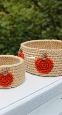 Bugburrypond - Laura Jaworski - The Pumpkin Basket Set - Free