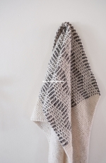 Cozzy shawl by Maartje Bos