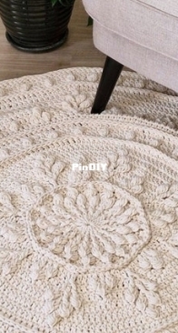 Floornament _ round crochet rug pattern _ English