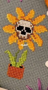 The Stitch Crypt - Skullflower - Free