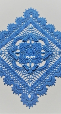 Aki Kasaishi - Ortensia Doily - English
