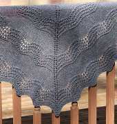 Old Shale Shawl by Amanda Clark