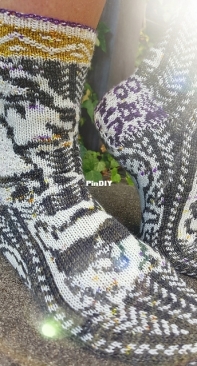 No Probllama Socks by KnitJoyz