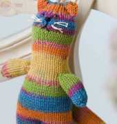 Red Heart-LW2359-Socks, the Cat-by Michele Willcox-Free