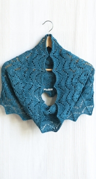 Yrisson Cowl by Skeinwalker Knits-Free