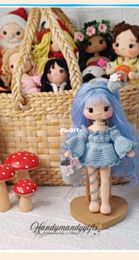 The Handy Mandy Gifts Amigurumi - Handy Mandy Crochets - Ayse Demir Acal - Mavi