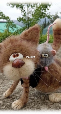 mary27 - Maria Tepulyan - Мария Тепулян - Cat and mouse - Кот Бубенчик и мышонок Пик - Russian