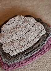 Mon Petit Violon - Vita Apala - Tiered Hat