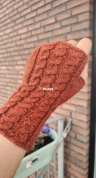 Rigel Gloves by Emilie Schiøtt-Danish-Free