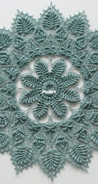 Galyna Borysova - Галина Борисова - Christmas Wreath Doily - Салфетка Рождественский венок - English and Russian