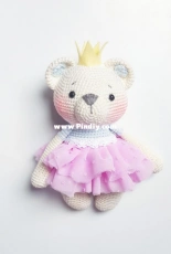 Amalou Designs - Marielle Maag - Holly the little  bear