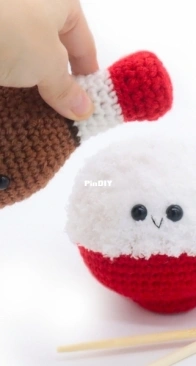 Stringy Ding Ding - Olive - Fluffy Rice Amigurumi - Free