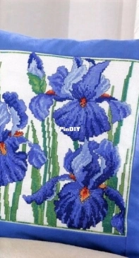 Grace of the Garden Iris Cushion by Lesley Teare from Formula Cross Stitch Gold 6/ TWOCS 199 PCS