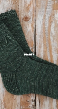 Spruce Socks by Kaitlin Barthold