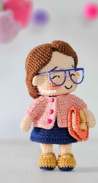 Burcu Bülbül - Sihirli Halka - Teacher - English Translation