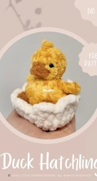 Little Hearts Design - Kaitlin - Duck Hatchling - English Free