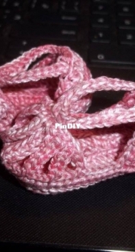 Shoes for dolls