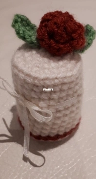 A modern wedding cake